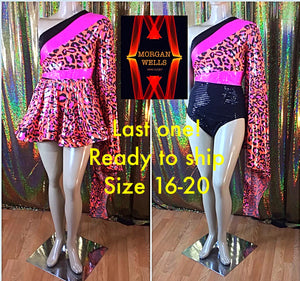 PINK, AND ORANGE LEOPARD PRINT LEOTARD AND MATCHING SKIRT SIZE 16-20