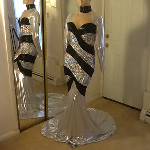 SILVER AND BLACK HOLOGRAM SPARKLE STRETCH DRESS!